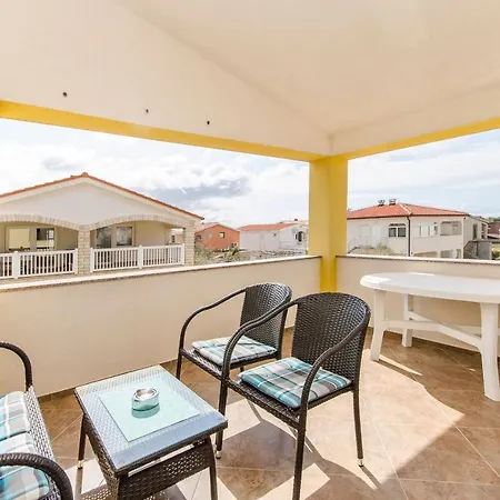 Apartment Anka *